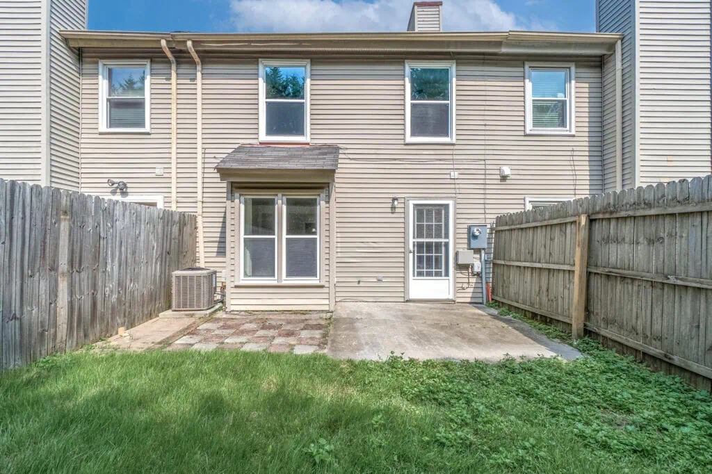 Back of a chesapeake house