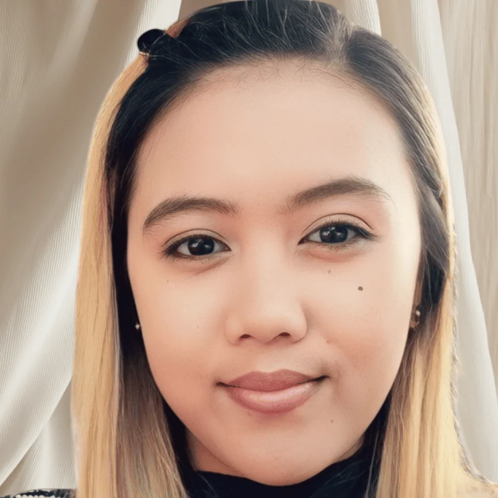 Casey magno headshot