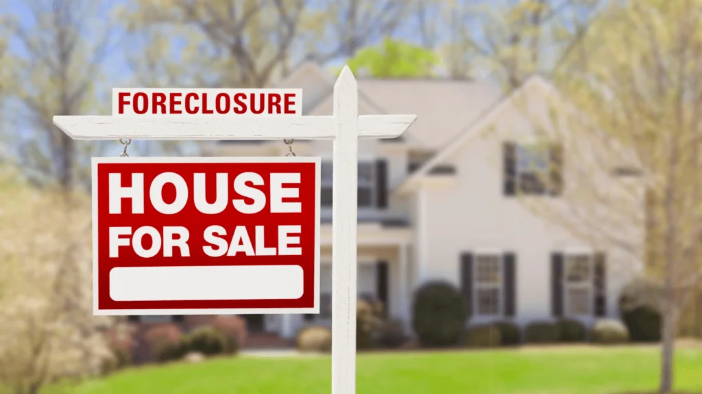 A Foreclosure sign in front of a home in Virginia Beach